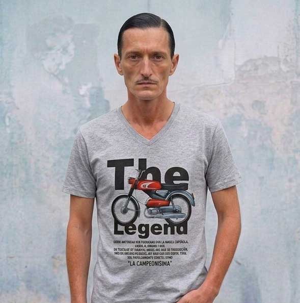 camiseta gris jaspe pico cuentameturollo